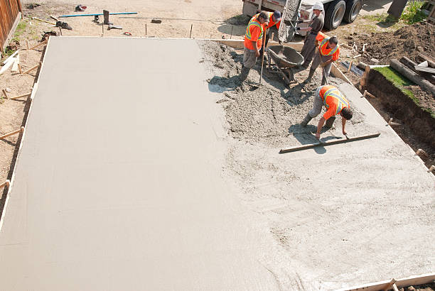Best Best Concrete Contractor  in Meadowbrook, CA